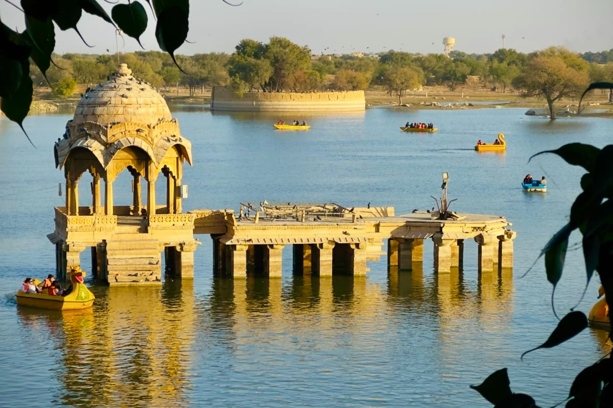 Gadisar Lake