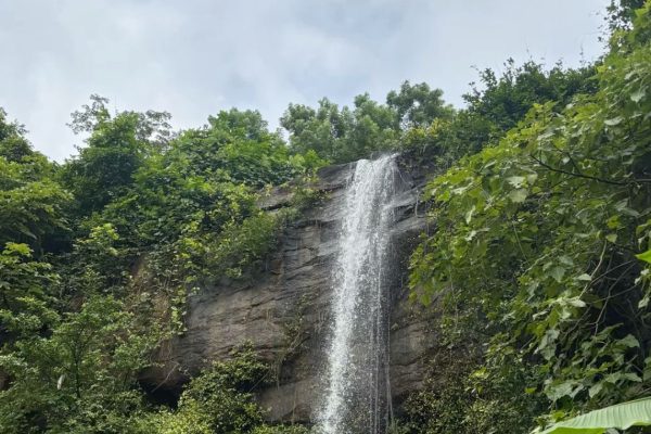 choi-waterfall-himachal-trip